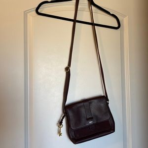 Burgundy fossil cross body bag